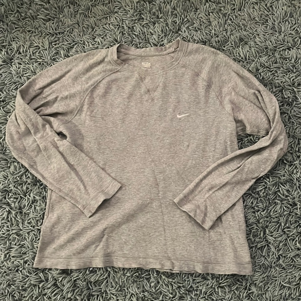MENS NIKE LONG SLEEVE T-SHIRT SIZE SMALL